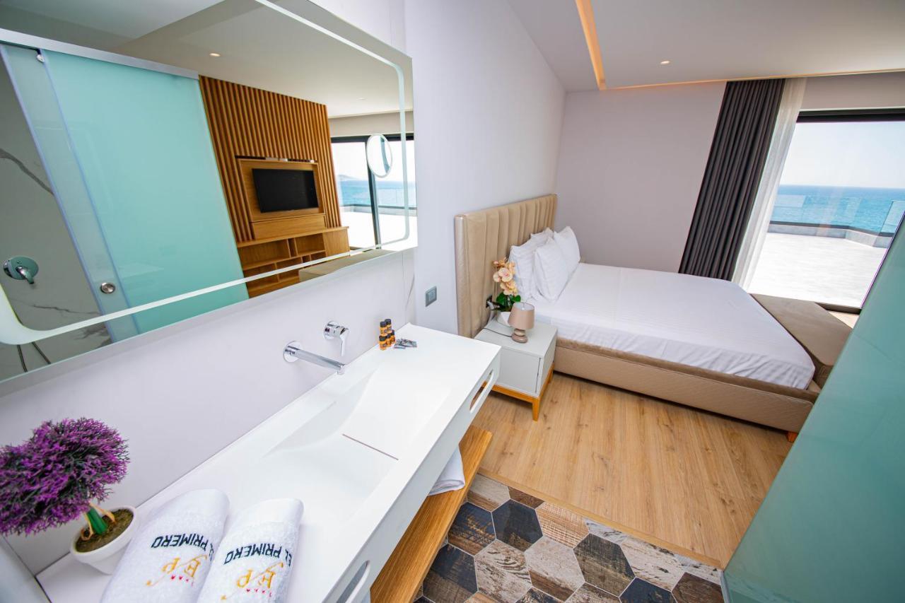 Hotel El Primero 4*