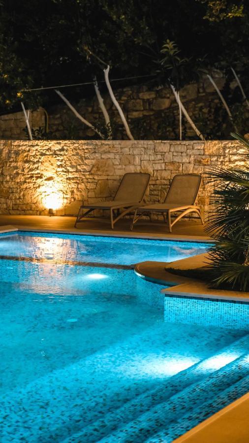 Hotel El Primero Sarandë